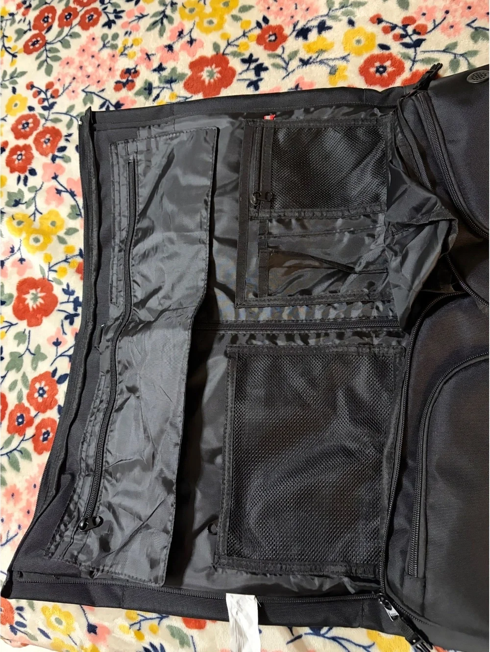ENZOSUM Large Black Travel Organizer Bag with Multiple Compartments